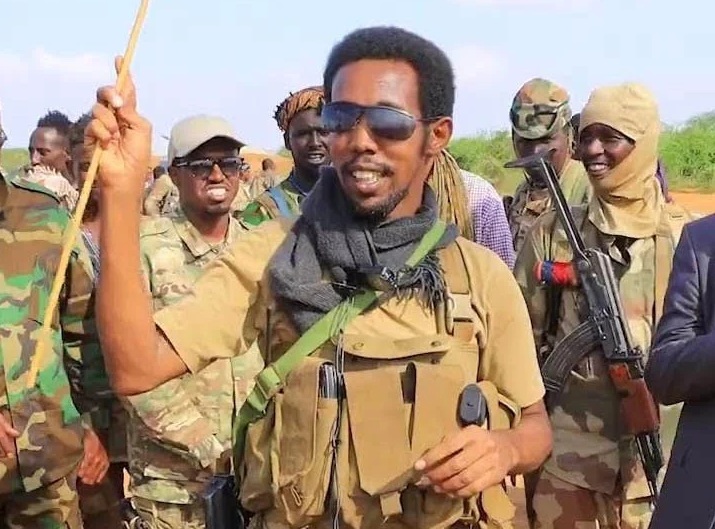 Xildhibaan Yaasiin-Farey.jpg